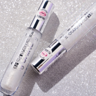 Volumizing lip gloss Extreme Shine - ESSENCE