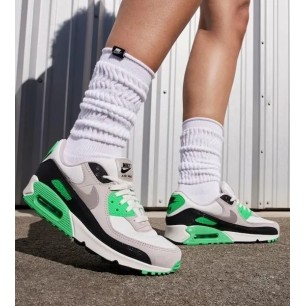 Chaussures W AIR MAX 90 FJ3208001 - NIKE